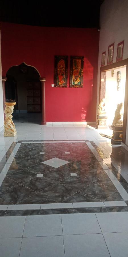 Ibu Ana Homestay Табанан Экстерьер фото