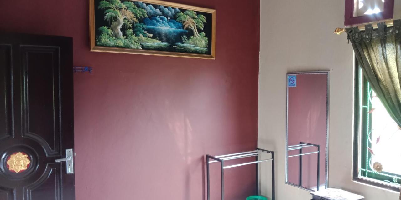 Ibu Ana Homestay Табанан Экстерьер фото